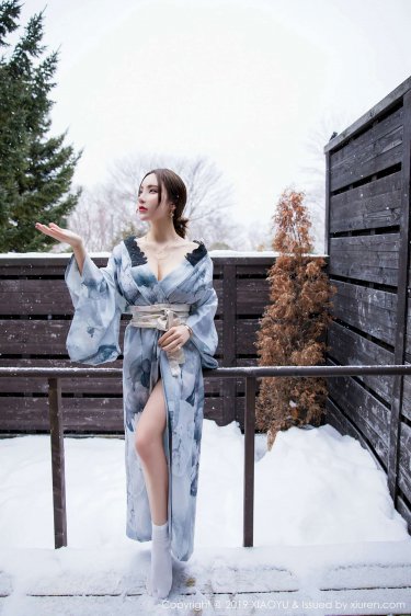 给我啊你的舌头向下这是啥歌曲
